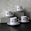 tea cups and saucers
